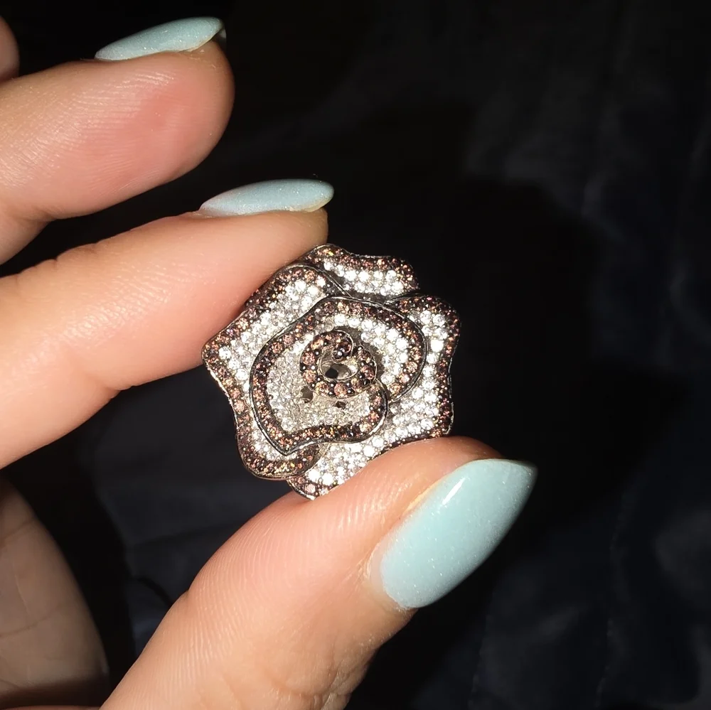 Sale Fine Jewelry Chocolate   Pave Flower Ring Size: 8.5 Retail$825 - Picture 8 of 13